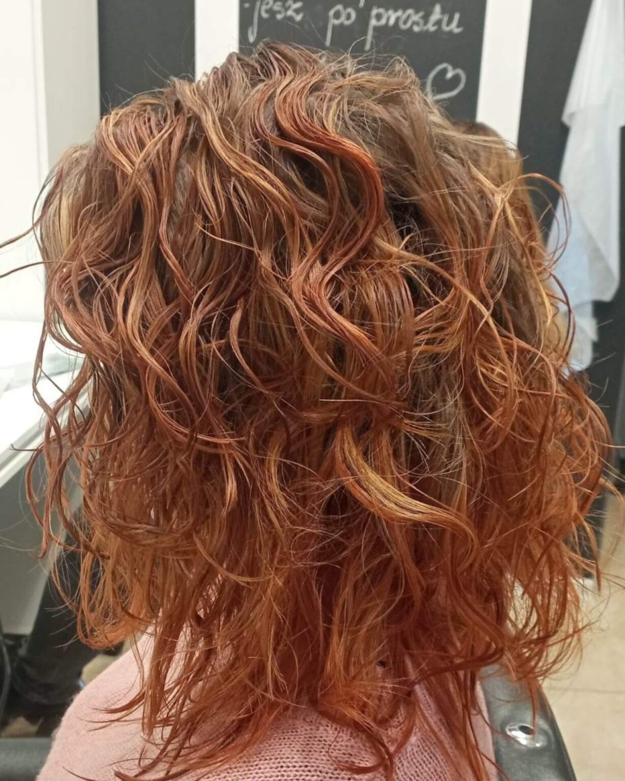 WYDOBYCIE SKRĘTU SKRĘT WŁOSÓW